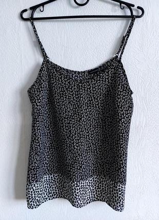 Гарна майка топ на тонких бретелях