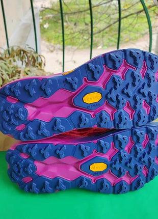 Кроссовки hoka speedgoat 5 vibram® mega-grip 25-25,5 см.7 фото