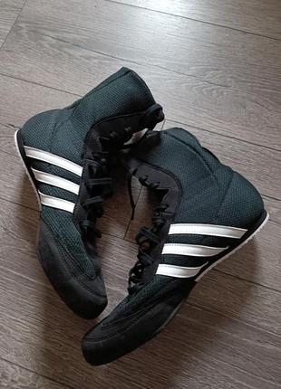 Взуття для боксу adidas box hog ii чорне fx0561