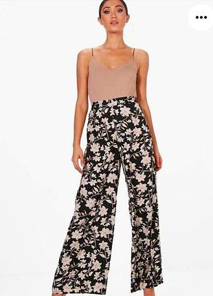 Kaisa dark floral wide leg trousers boohoo брюки 46 размер