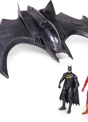 Бетсамолет с фигуркой бэтмена и флэша 10 см dc comics batwing set the flash and batman spin master 6065270