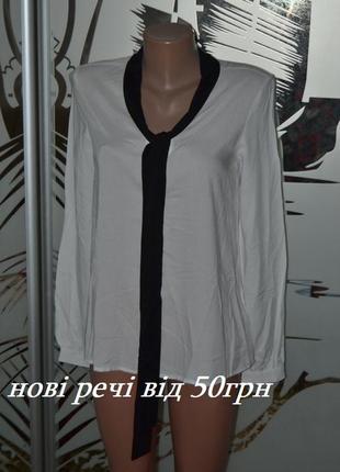 Блузка з краваткою