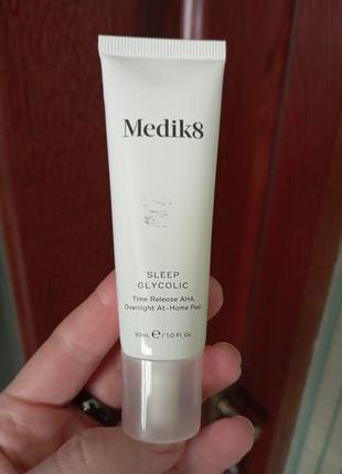 Sleep glycolic medik8 пилинг