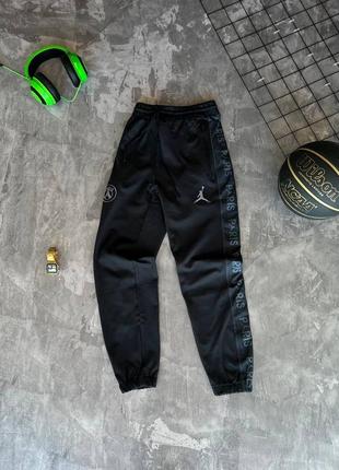 Мужские спортивные штаны jordan x ppsg на весну в черном цвете premium качества, стильные и удобные брюки на каждый день3 фото
