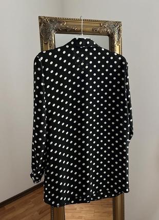Винтажная удлиненная блуза в горох с золотыми пуговицами7 фото