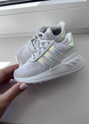 Кроссовки adidas 21 размер 13,5 см