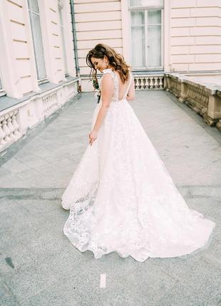 Весільна сукня