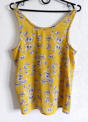 Гарна майка топ на тонких бретелях