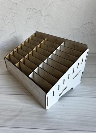 Подставка-органайзер для телефонов смартфонов на 24 ячеек  деревянная сборная подставка для телефона4 фото