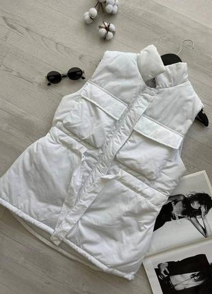 Женская белая стильная утепленная базовая стильная качественная трендовая жилетка5 фото