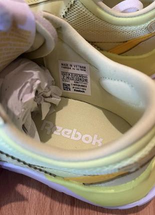 Кросівки reebok womens classic leather legacy trainers energy8 фото