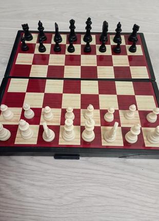 Шахматы на магните1 фото