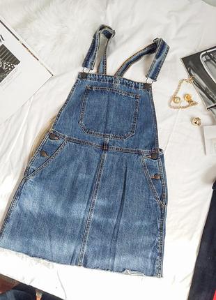 Джинсовый комбинезон м 38 размер bershka