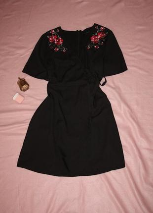 Плаття сукня з вишивкою