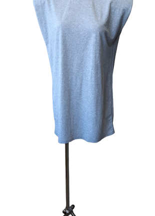 Primark серая футболка с акцентом на плечи5 фото