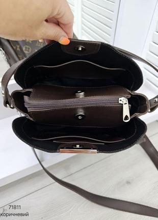 Женская стильная и качественная сумка коричневая8 фото