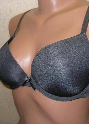 Красивый бюстгальтер uk34d eur75d