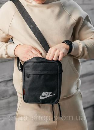 Мужская сумка мессенджер nike черная oxford8 фото