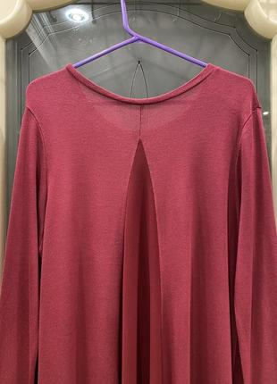 Туника с асимметричной длиной и длинным рукавом