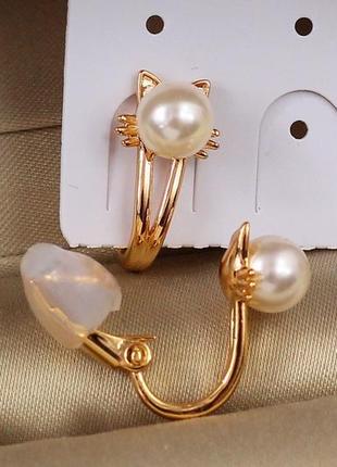 Сережки кліпси xuping jewelry котики з перлинами 1.6 см золотисті2 фото