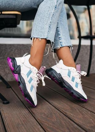 Жіночі стильні кросівки адідас print adidas ozweego