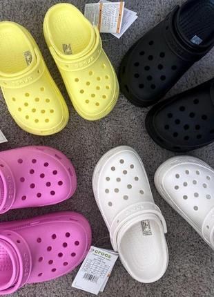 Детские кроксы сабо на платформе crocs classic crush kids black новинка новинка2 фото