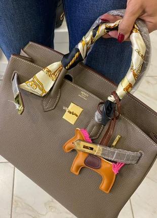 Сумка жіноча шкіряна бежева брендовий ділова шоппер