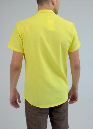Чоловіча жовта сорочка з кишенею2 фото