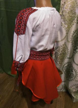 Вышивка на возраст 2-3 года .состояние новой,одевалось только на утренник 3 раза.