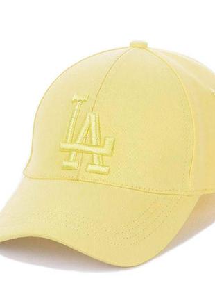 Молодежная кепка с вышивкой "la" лимонный1 фото