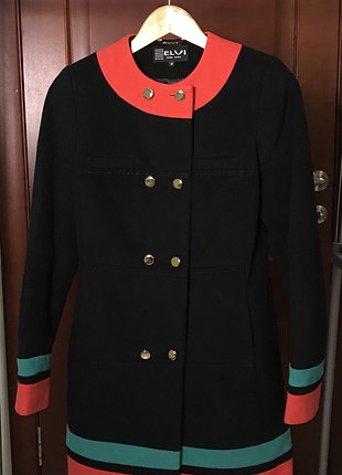 Чорне пальто elvi