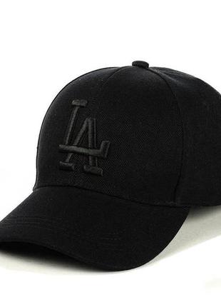 Молодежная кепка с вышивкой "la" черный с черной вышивкой