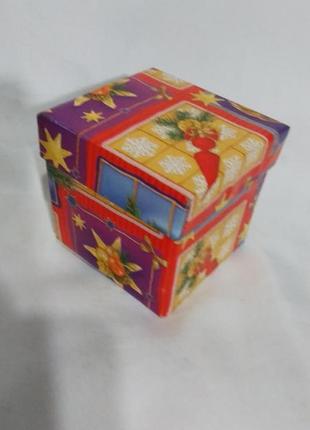 Коробка подарункова, картонна *новорічна* 7/7/7 див. n -1014 фото