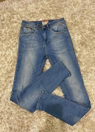 Джинси