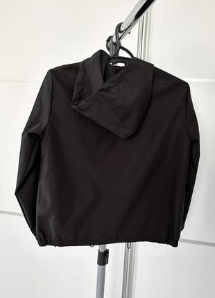 Вітровка з капюшоном жіноча чорна куртка легка від вітру3 фото