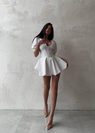 Білий жіночий трендовий комбінезон літній комбінезон з шортами спідницею6 фото