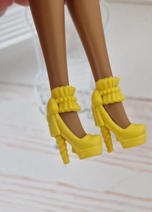 Фантастичні босоніжки, взуття для ляльки барбі2 фото