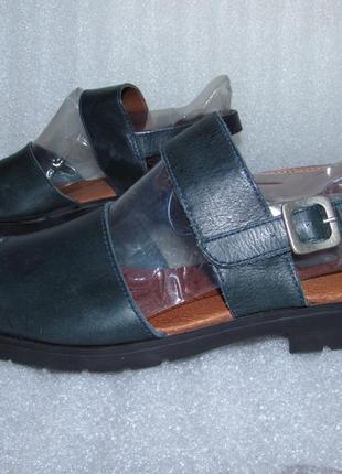 Супер босоножки 100% натуральная кожа~clarks~новые р 38