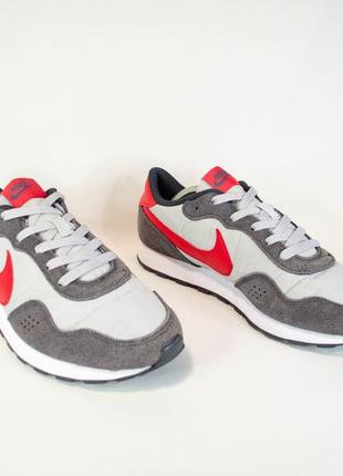 Nike є valiant кросівки для бігу оригінал! розмір 39-40 25 см3 фото