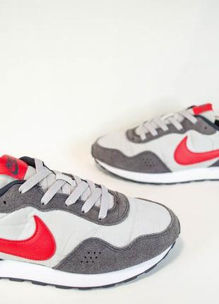 Nike є valiant кросівки для бігу оригінал! розмір 39-40 25 см4 фото
