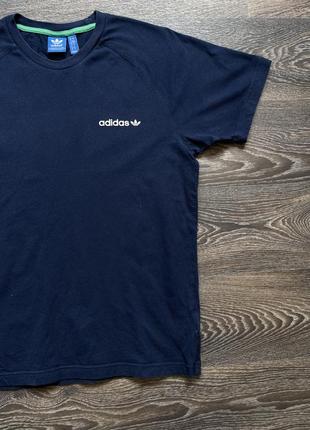 Оригинальная футболка adidas originals3 фото