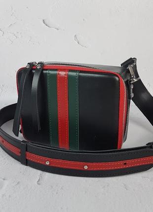 Сумка жіноча "квадро" натуральна шкіра, чорна / червона з широким ременем