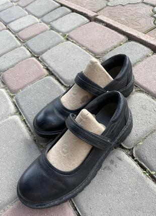 Кожаные туфли