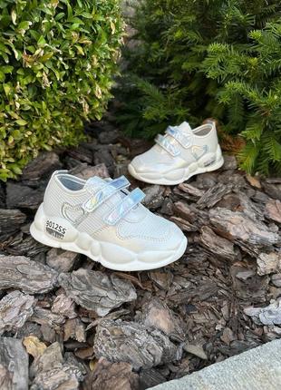 Кросівки для модниць 5