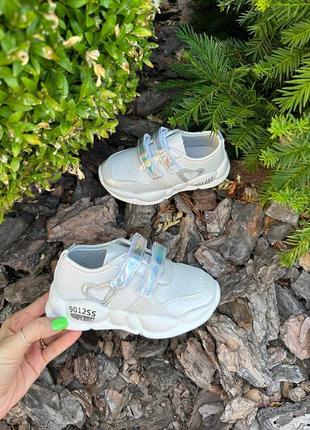 Кросівки для модниць 3