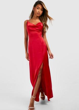 Атласное платье макси с разрезом на ноге красное sbetro размер s2 фото