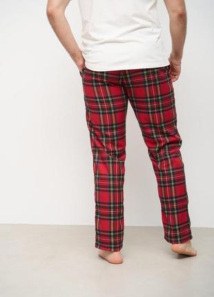 Пижама мужская футболка молочная + штаны в клетку красные, s7 фото