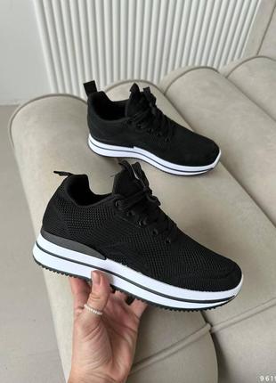 Чорні кросівки на платформі текстильні