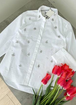 Белая рубашка с пришитыми камнями овер фасона zara7 фото