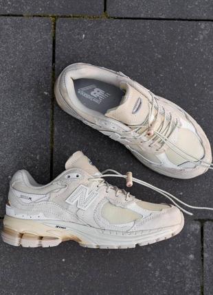 Стильные женские кроссовки высокого качества new balance 2002r beige